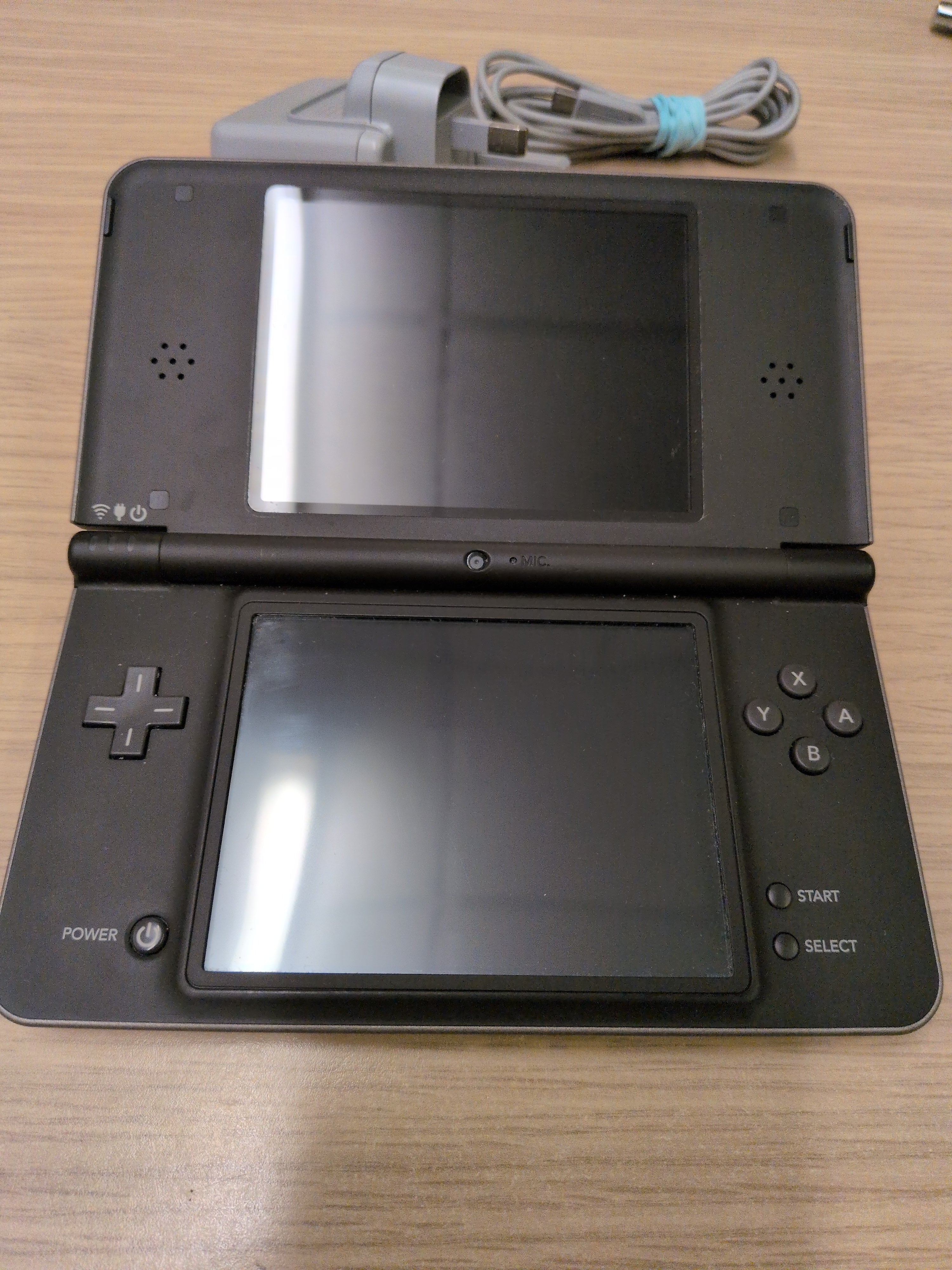 Nintendo DSi XL Bronze/brown handheld