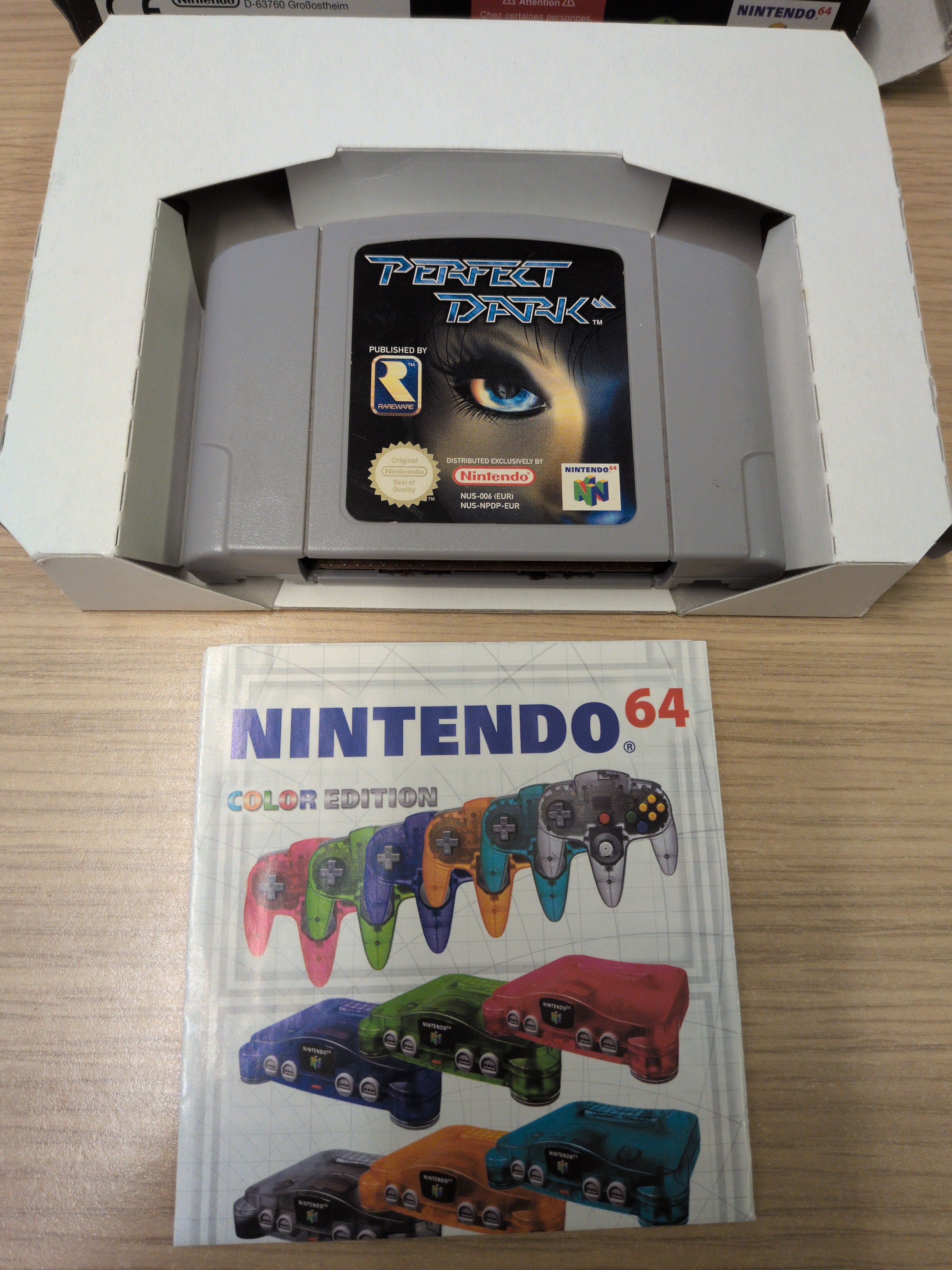 Perfect Dark Nintendo N64 game