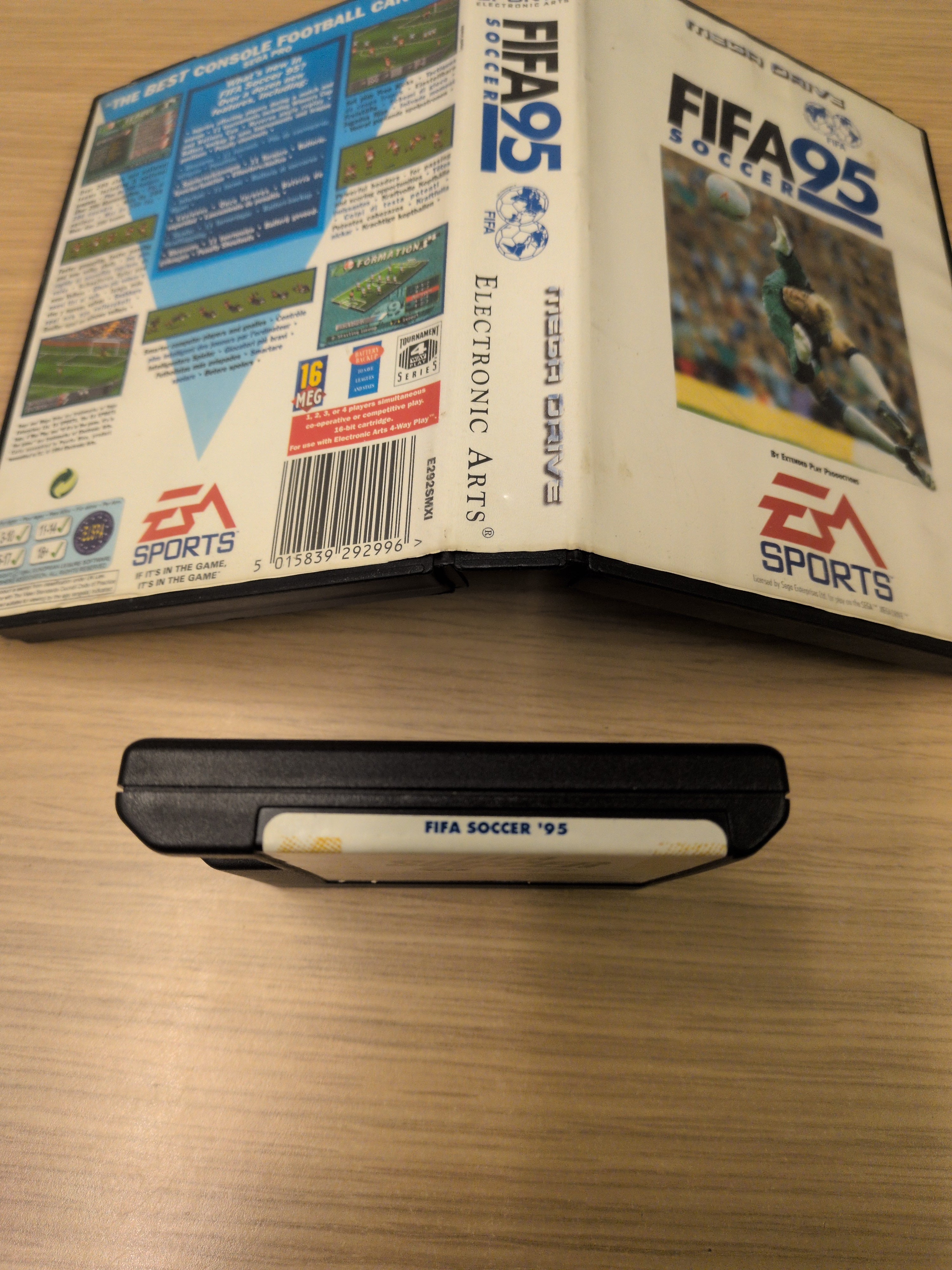 FIFA Soccer 95 Sega Mega Drive game