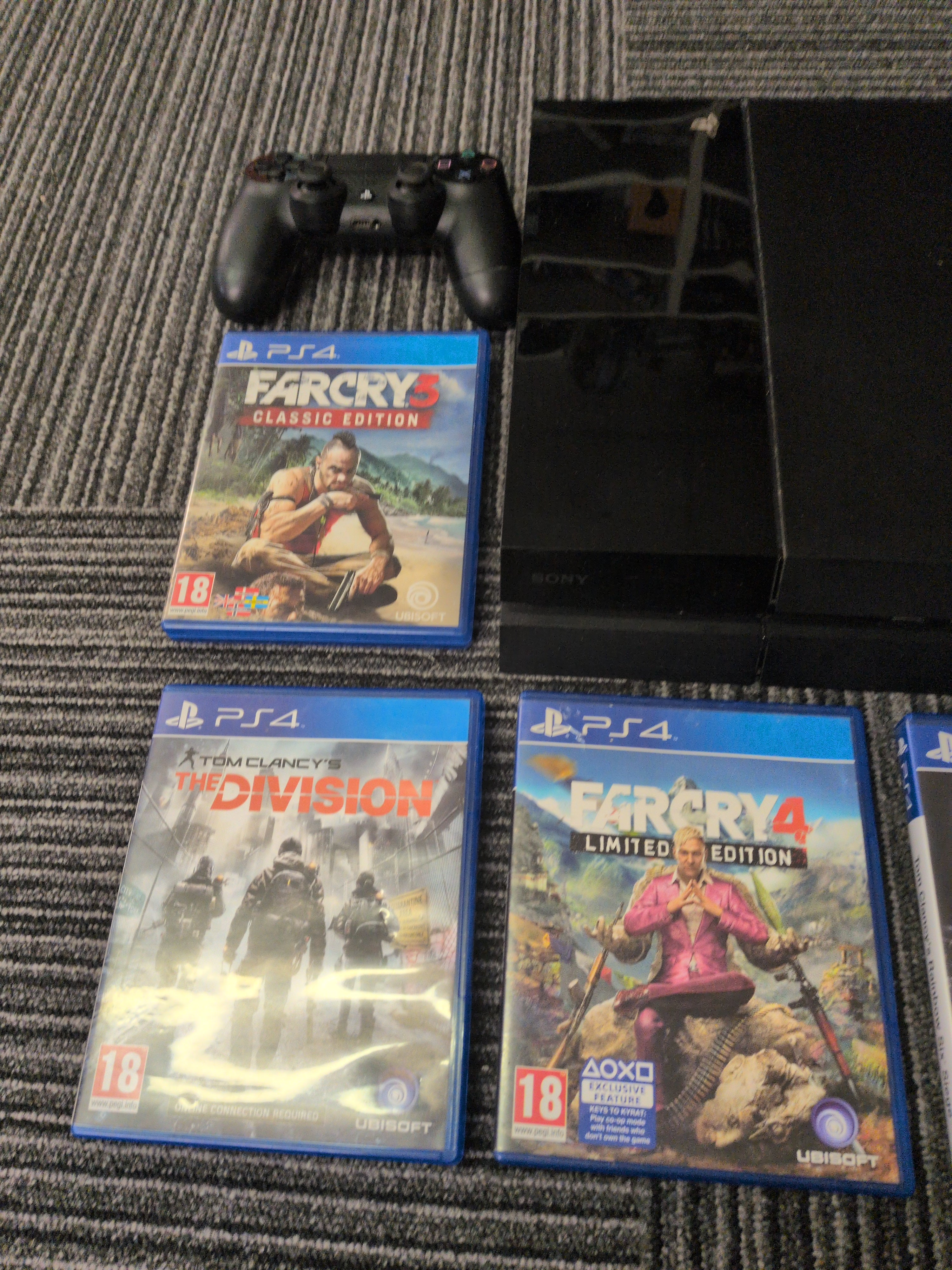 Sony PS4 Original Playstation 4 Console with Games bundle
