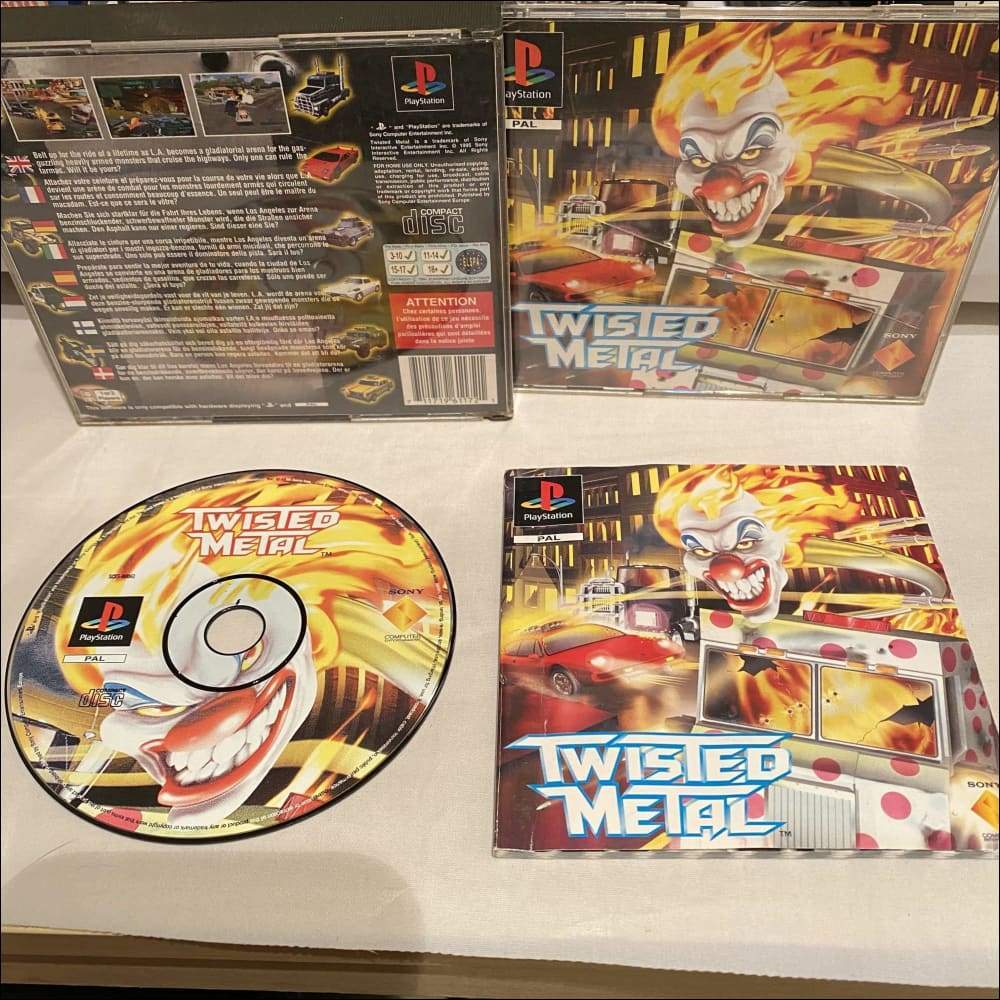 Twisted Metal (Long Box) - PS1 – Games A Plunder