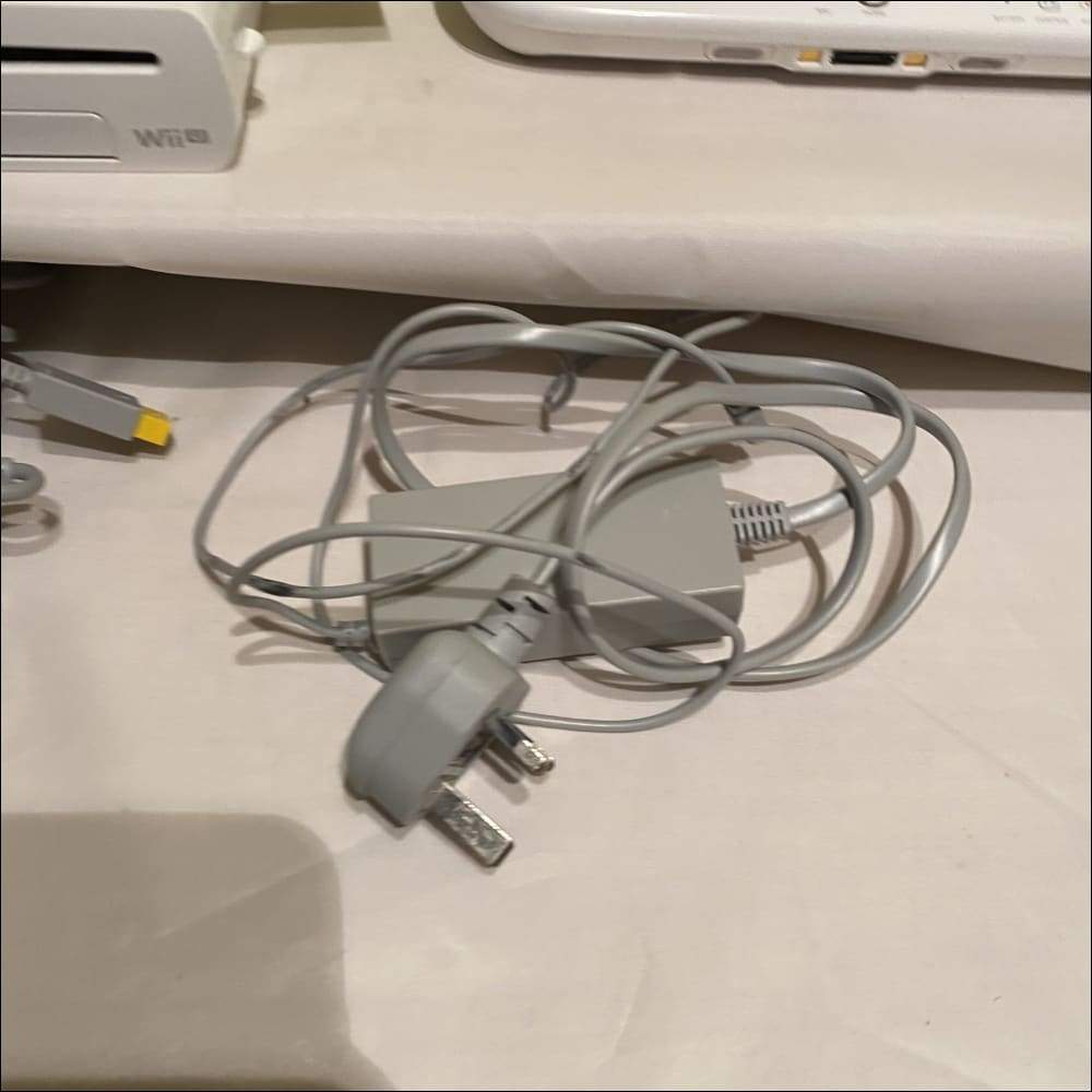 Buy Wii u basic console 8gb white -@ 8BitBeyond