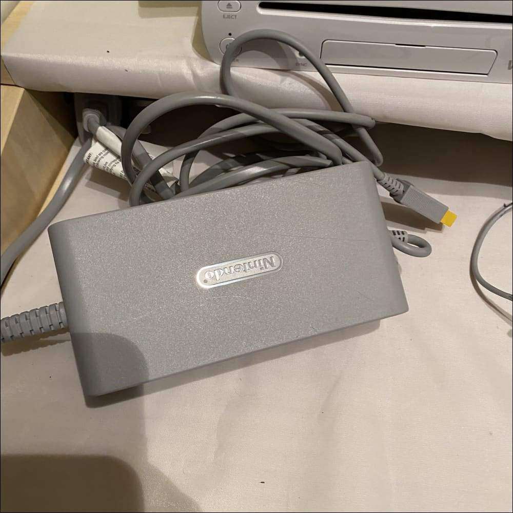 Buy Wii u basic console 8gb white -@ 8BitBeyond